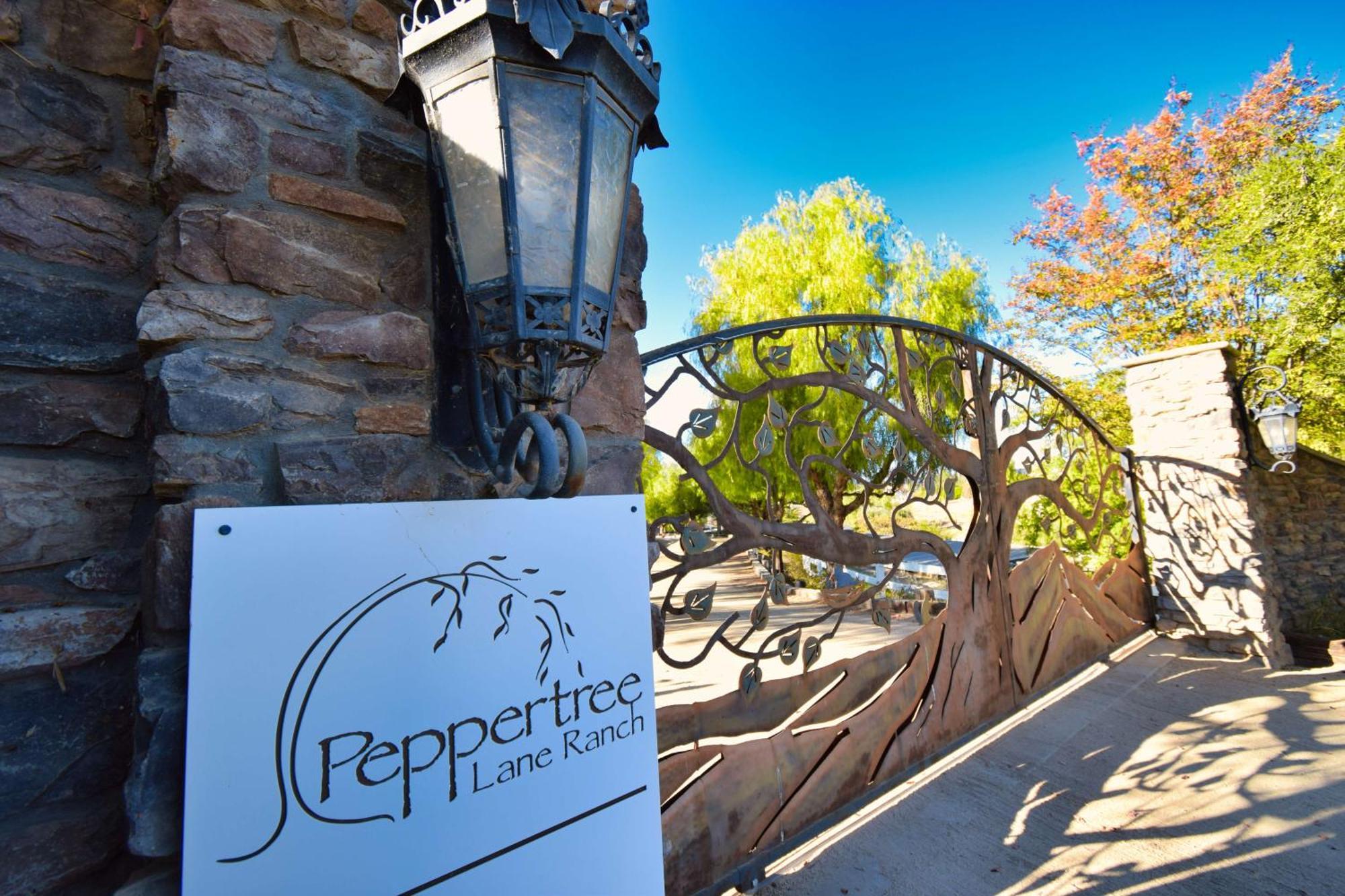 Peppertree Lane Ranch -- Seven-Acre Ranch In The Heart Of Wine Country Hotel Temecula Ngoại thất bức ảnh
